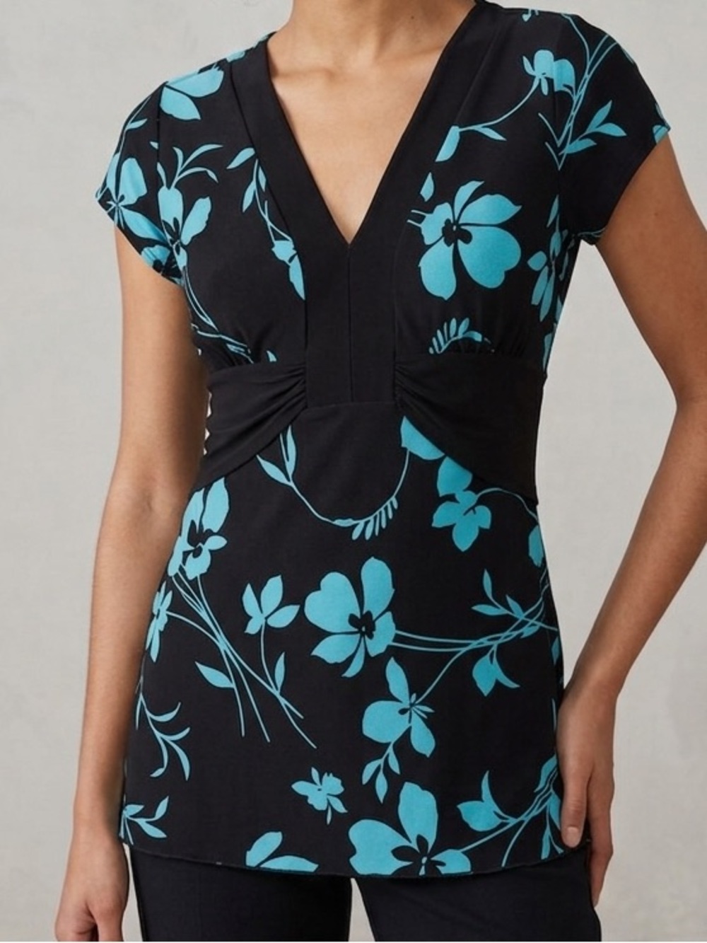 Y2K Mariposa V-Neck Short Sleeve Fitted Shirt Blue Floral Print Top‎ Size Medium